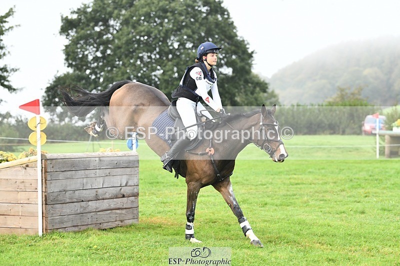 231020-101622-05887 - 007-JEWEL-Charlotte.Cooke-XC