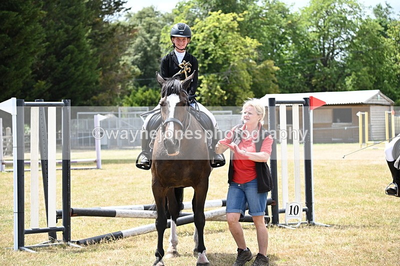 WJ6_5527 - Class 12 Minimus Jumping 45cm