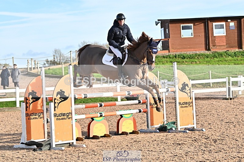 241113A-141434-00828 - Cls 05A&B Snr Fox & 1.20m Open