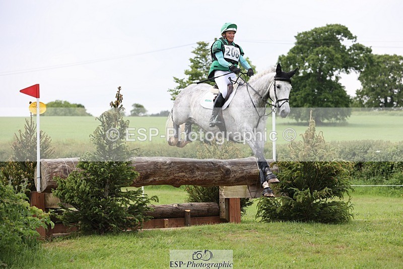 240525-145836-16447 - 208-KING_LOUIS-Mary_King