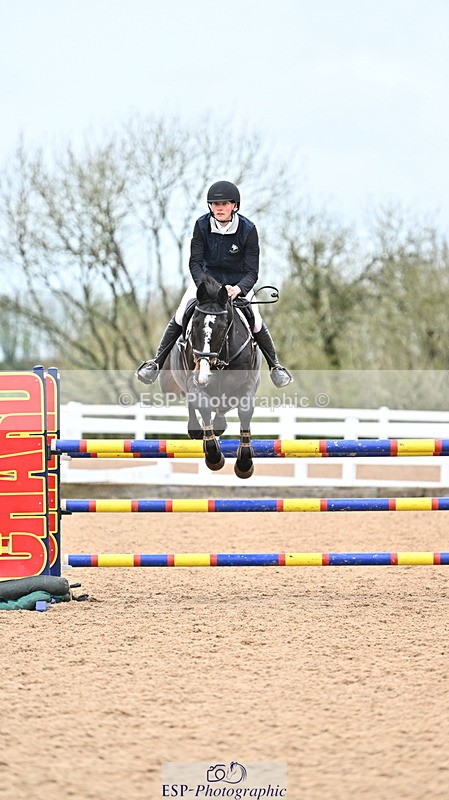 240501A-134939-00865 - Cls 8 Snr Foxhunter and 1.20m Open