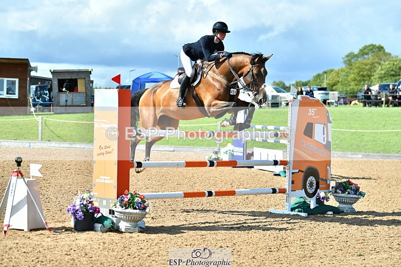 230723A-165031-13689 - Cls 8, 2 Star Medium 1.35m