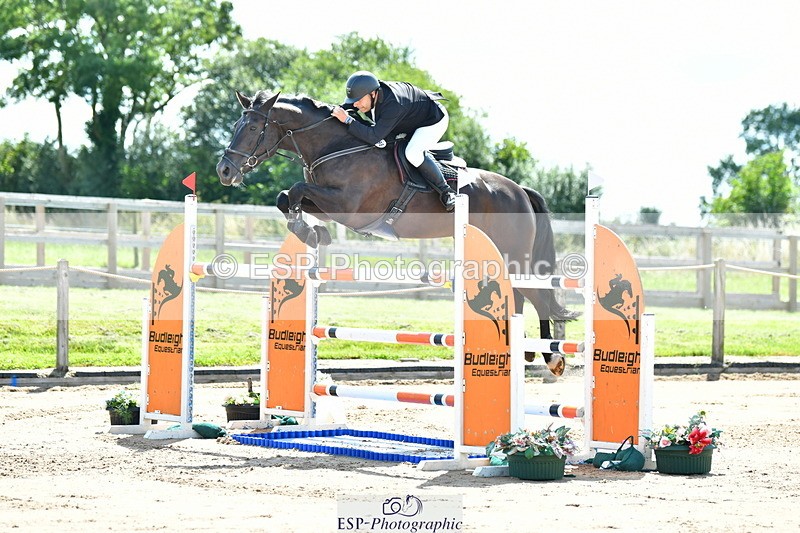 230720A-105729-02024 - Cls 5, 2 Star Medium 1.35m