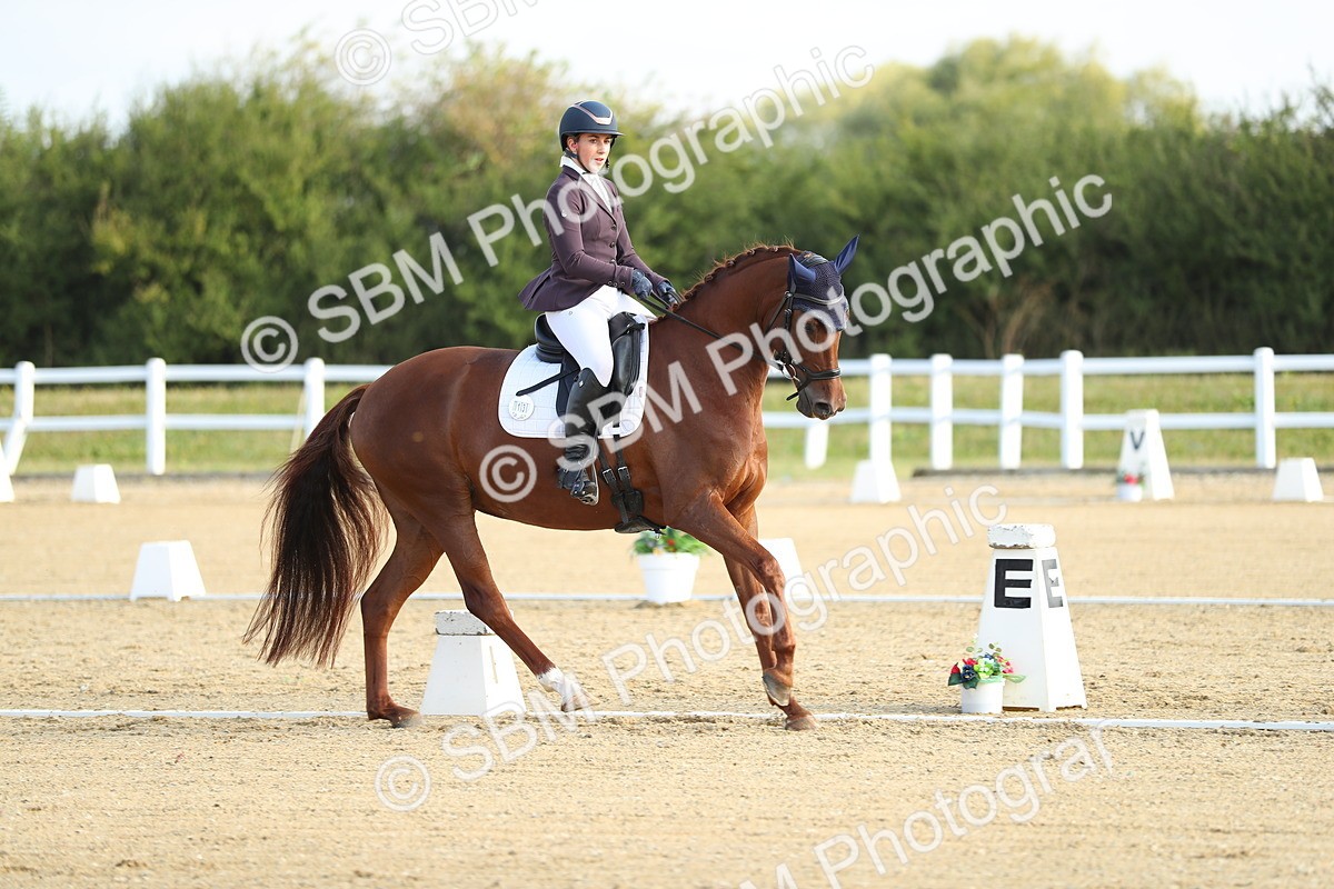 SBM_014982 - Class 13 - Novice 23 - 8,30-9.33