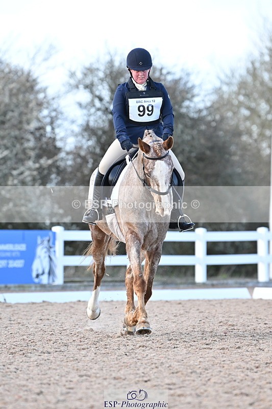 240324A-151830-04479 - Novice 27, 14.30 to 15.25