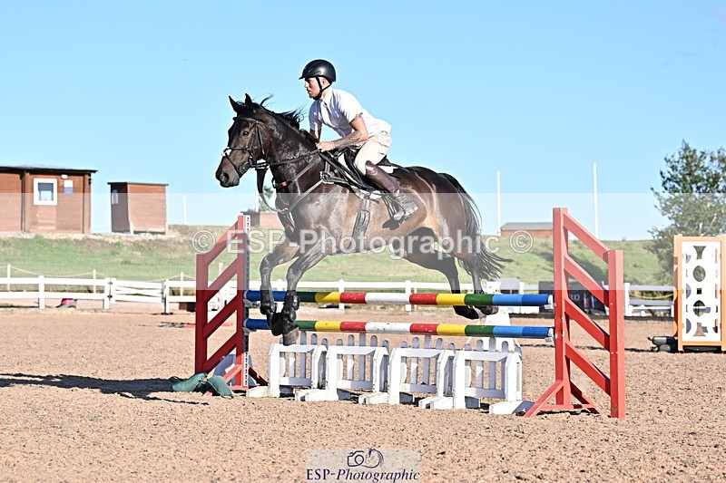 250708A-185854-00693 - 100cm Classes