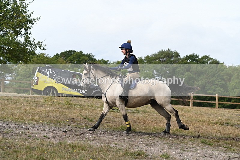 WJ6_0135 - XC Time 10:53 to 11:00