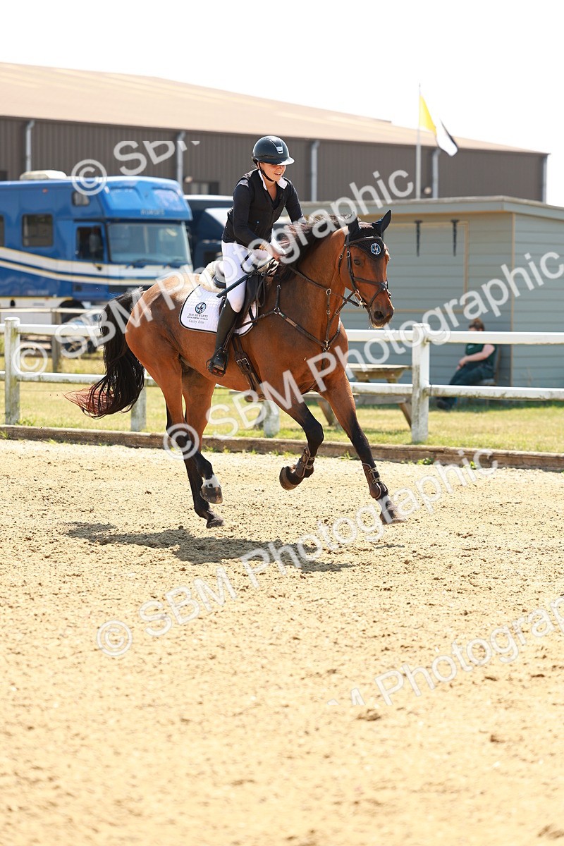 SBM_001654 - Class 4 - Senior Newcomers - 1.10m