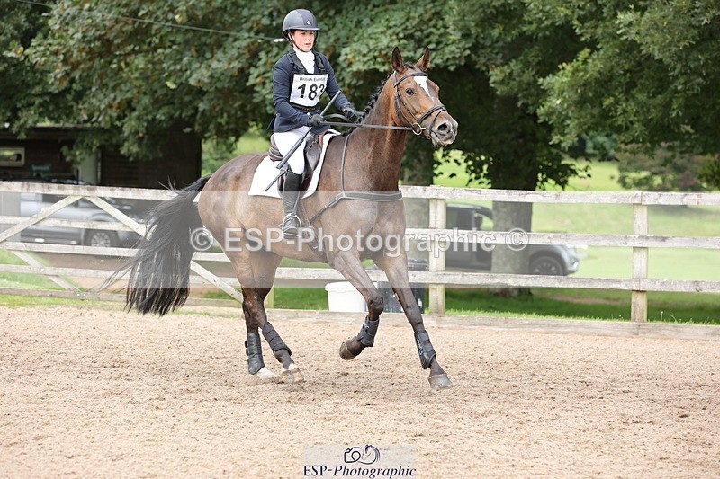 240803-141143-05957 - 183-Amelia_Hendy-WHISTLEDOWN_STAR