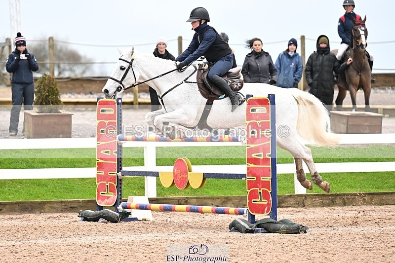 251206-135409-01209 - Cls 13 Snr Foxhunter and 1.20m