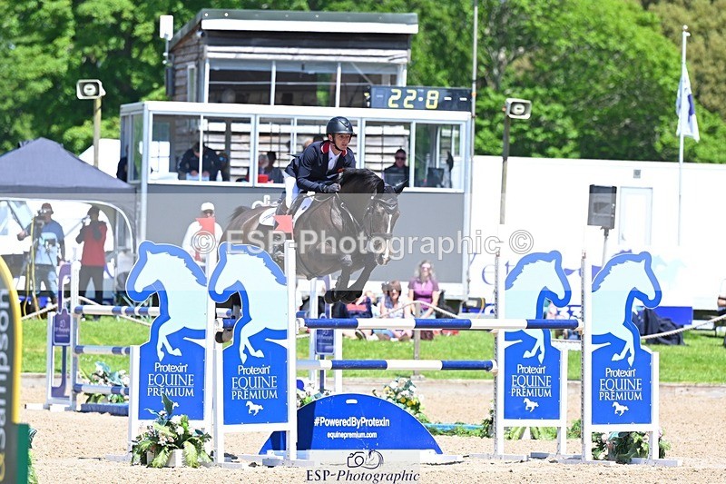 240525-122912-14910 - 401-PLOT_TWIST_B-Tom_Jackson