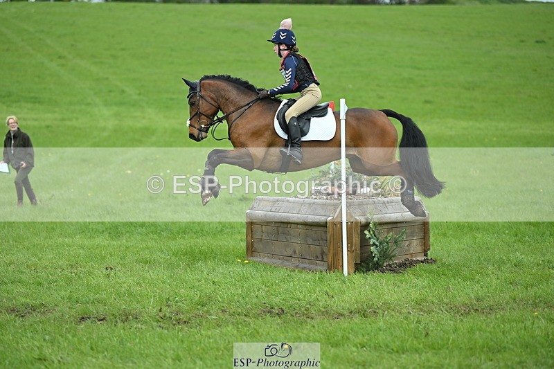 250419-150705-12133 - 812-Emilia.Kangurs-HOLLYWOOD.COMMANDER.IN.CHIEF