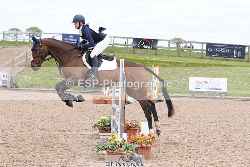 250419-133136-11063 - 754-Caitlyn.Faull-HAY.THERE.MONA