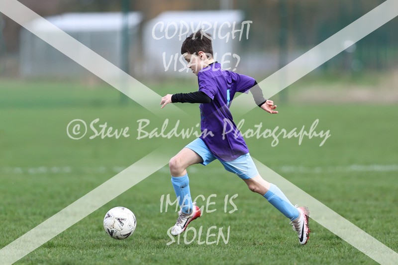 1DX30359 - 2026-03-01  FC Abbey Meads U11 Grey V Hungerford Town Juniors U11 Gladiators