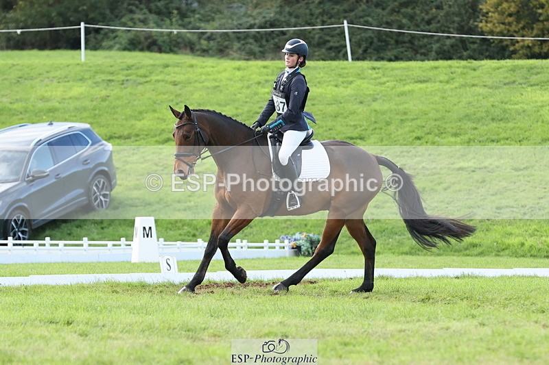 251024A-141041-12554 - F-487-Polly.McHardy