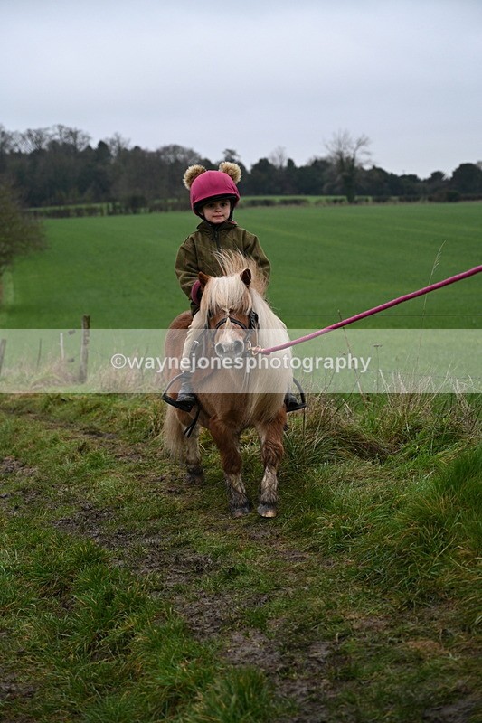 WJ7_9545 - Walk out..