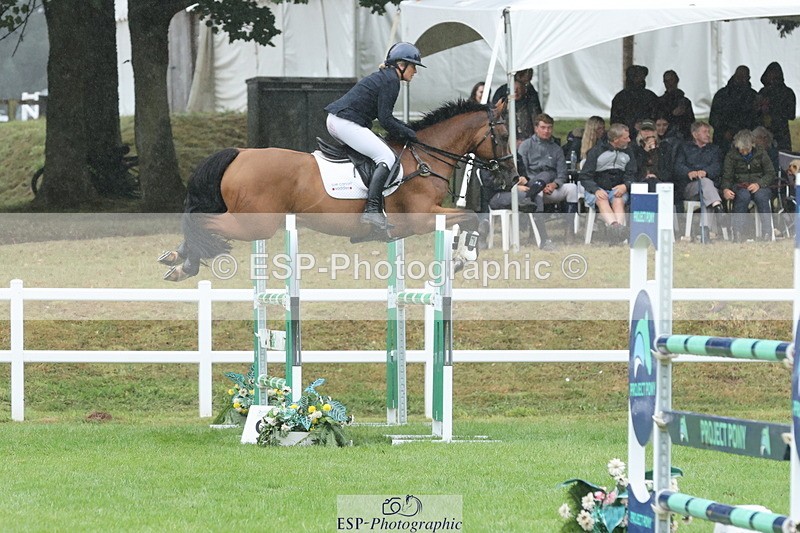 250830A-133737-06735 - Cls 16 Snr Newcomers and 1.10m Open