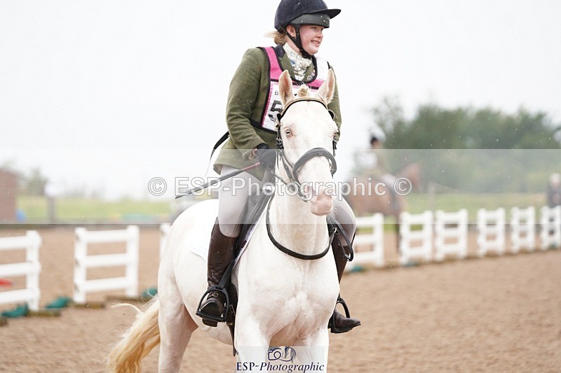 240901A-145502-10186 - 576-Tabitha.Bluck-PENDANN.REEF