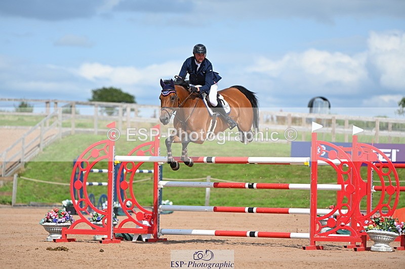 230721A-160534-07605 - Cls 10, 2 Star Big 1.45m Start to break