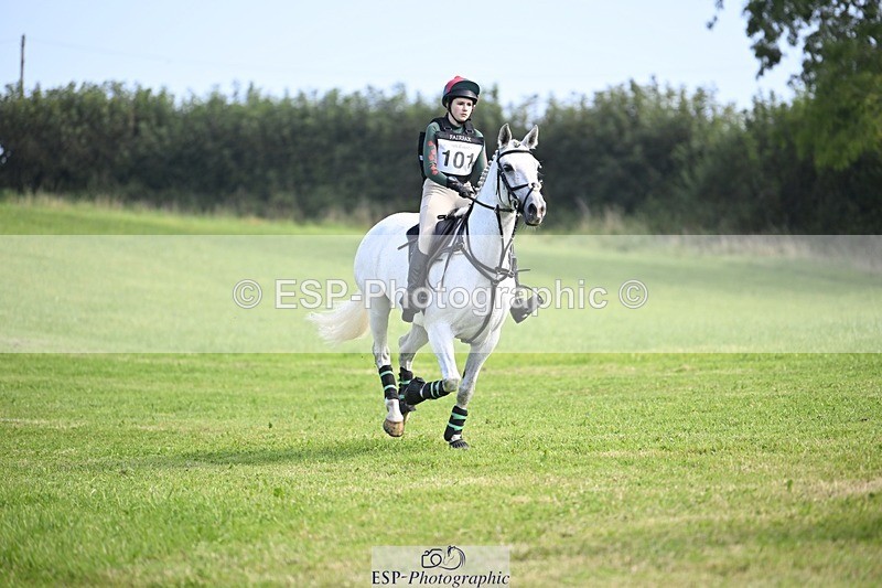 240831A-104247-00406 - 101-Issy.Perry-DATE.NIGHT