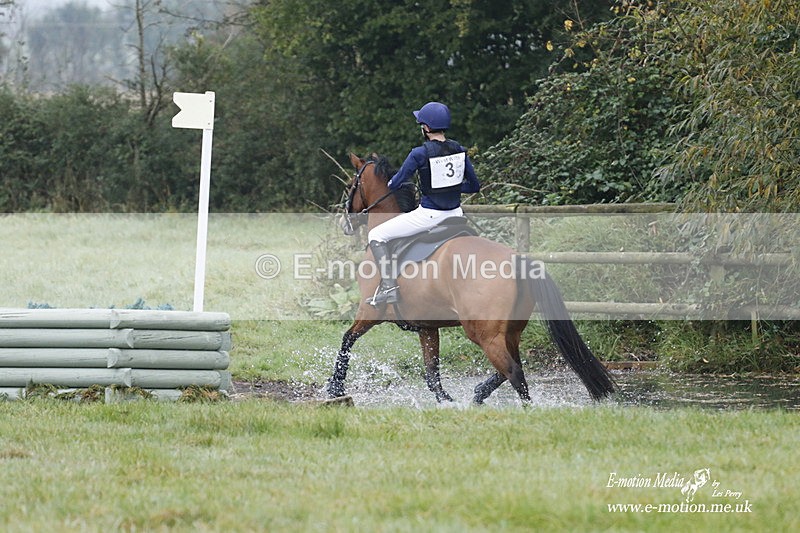 WWHT 171021 0282 - Novice Restricted (0.80m)  17/10/21