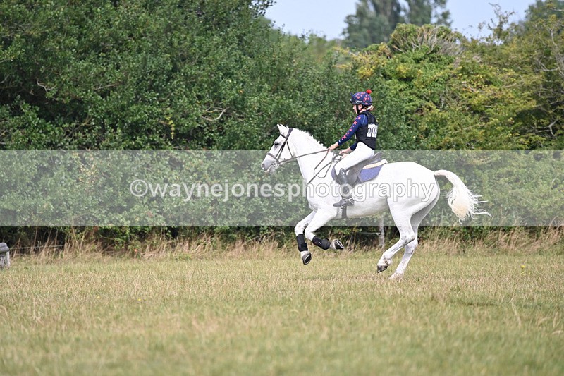 WJ6_1111 - 60cm XC Time 12:34 to 12:54