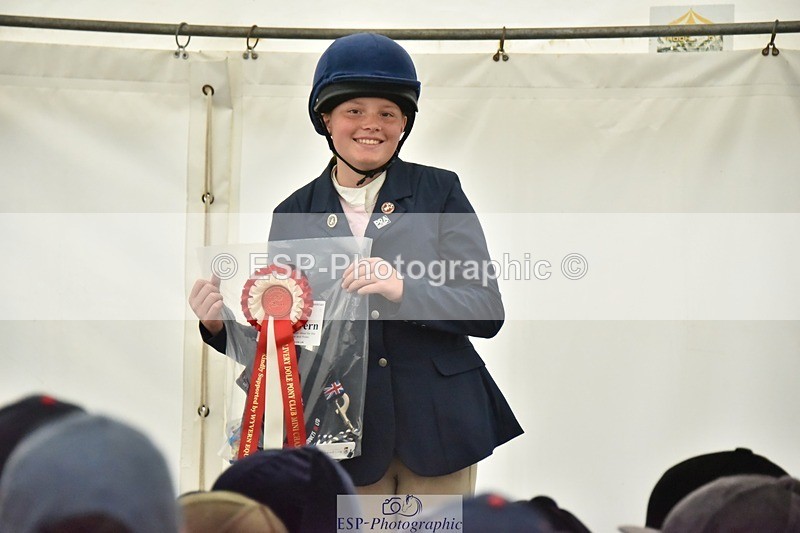 230825-171204-12982 - Friday 60cm and 70cm presentations