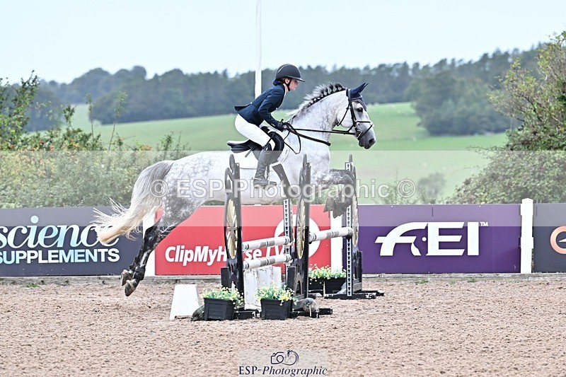 250914-094507-08248 - Cls 32 Snr British Novice and 90cm Open