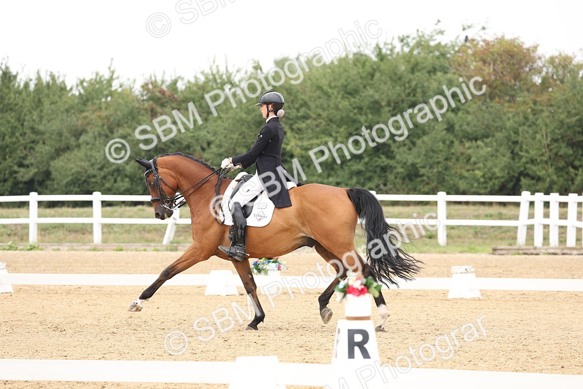 SBM_008037 - Class 10 - FEI INT I - 16.10-16.50