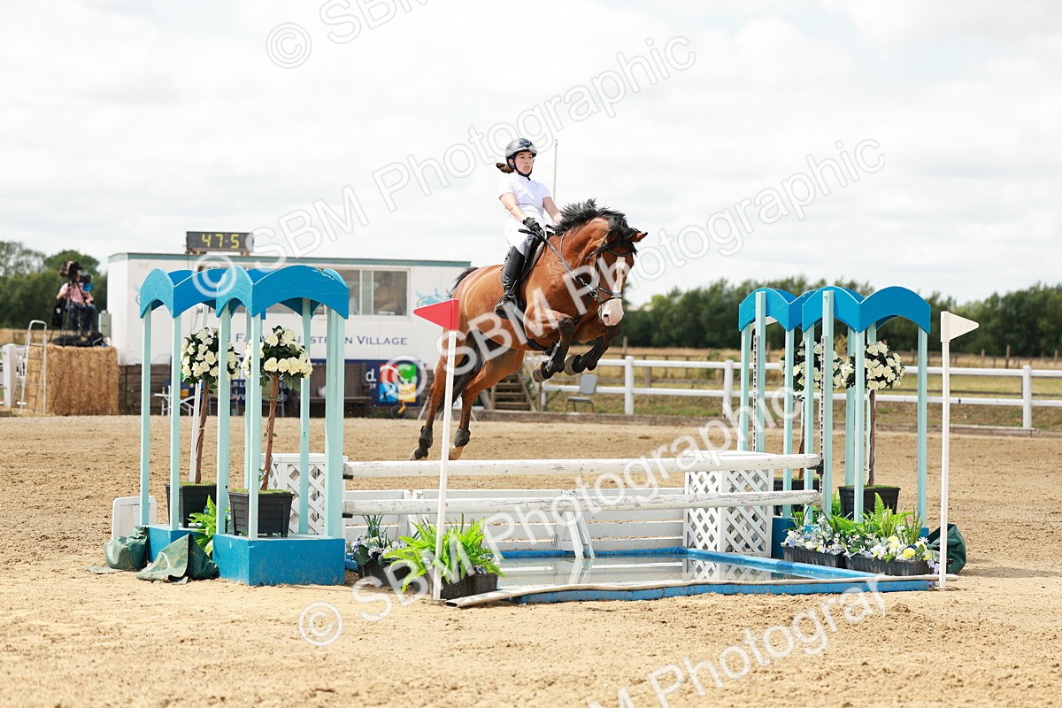 SBM_018513 - Class 21 - Senior Newcomers Championship 2d Rd