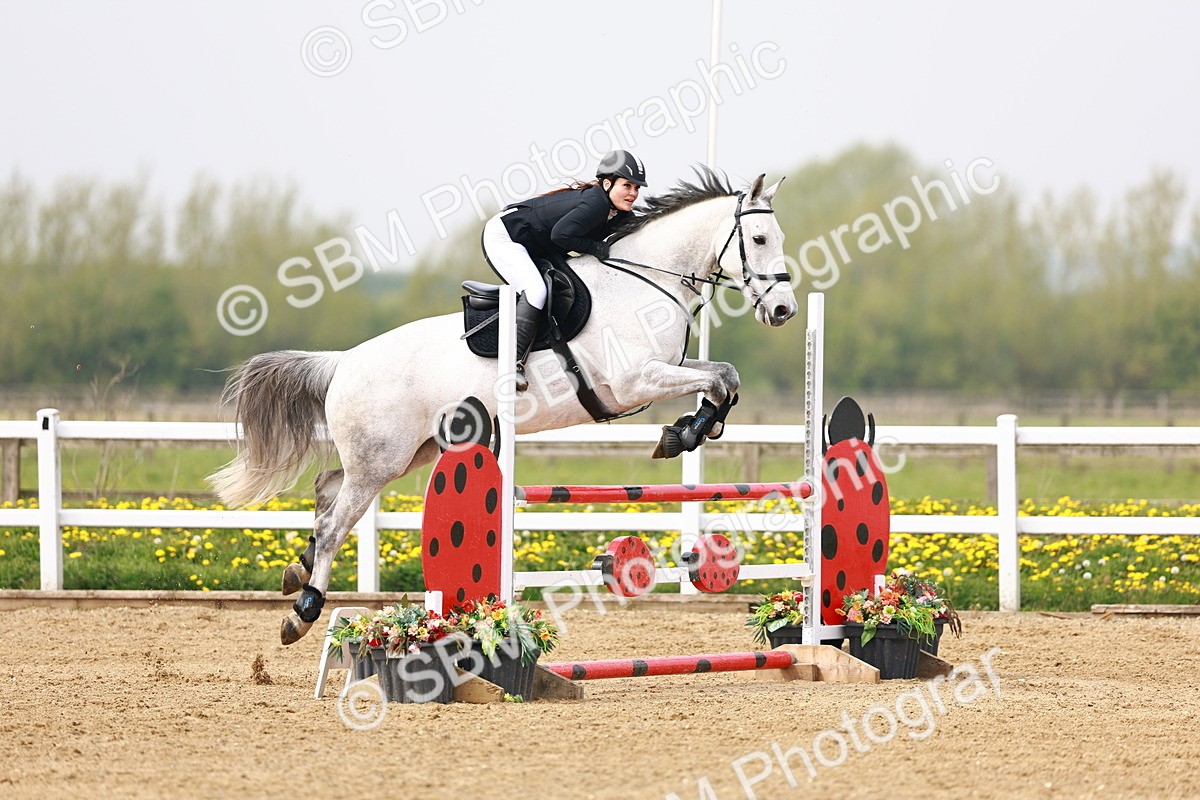  - Class 17 - Senior 1.05m