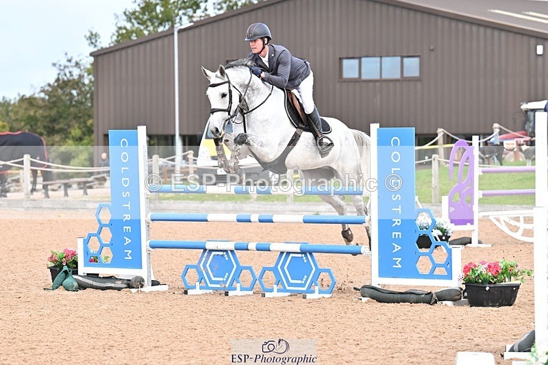 251005-095902-02643 - Cls 15 Foxhunter and 1.20m