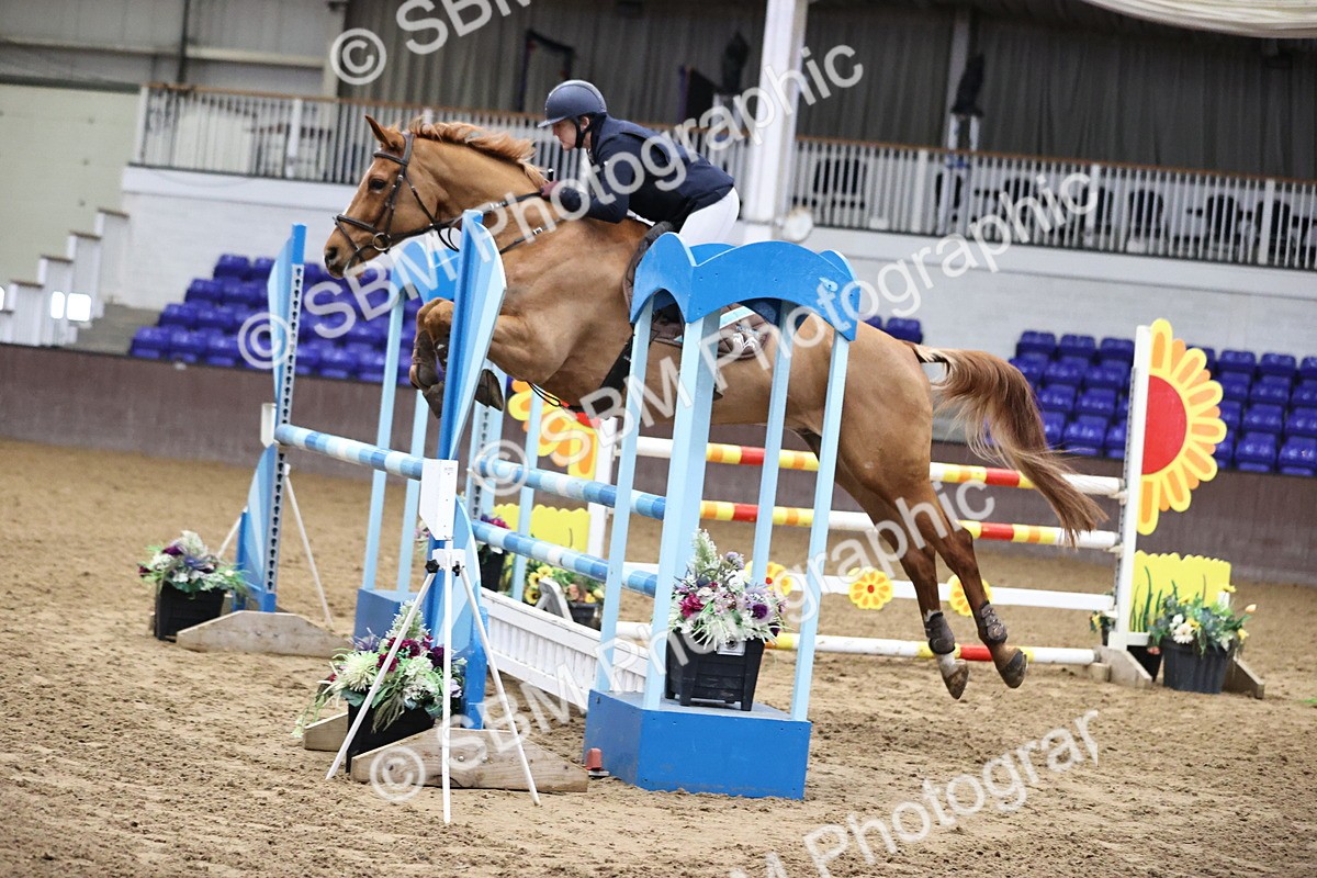 SBM_005410 - Class 17 - Senior Newcomers 1.10m