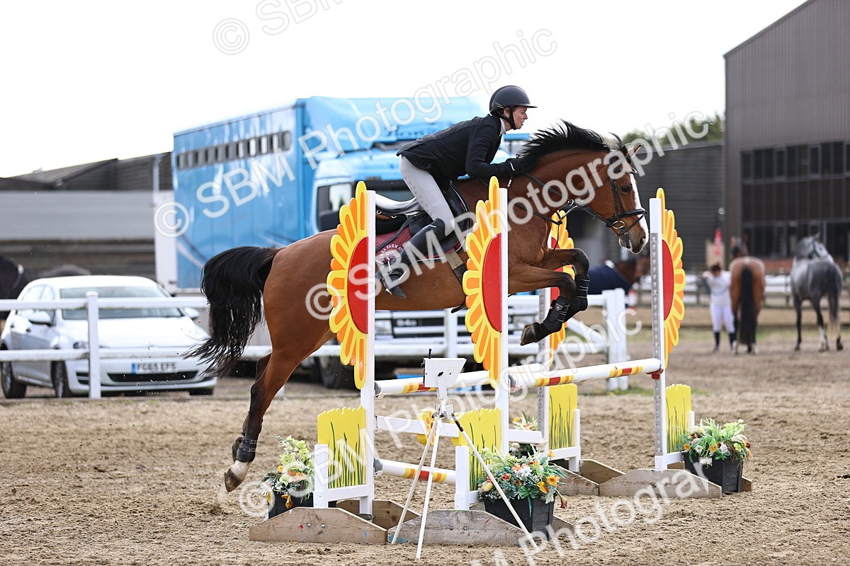 SBM_5221 - Class 9 - Senior British Novice - 90cm