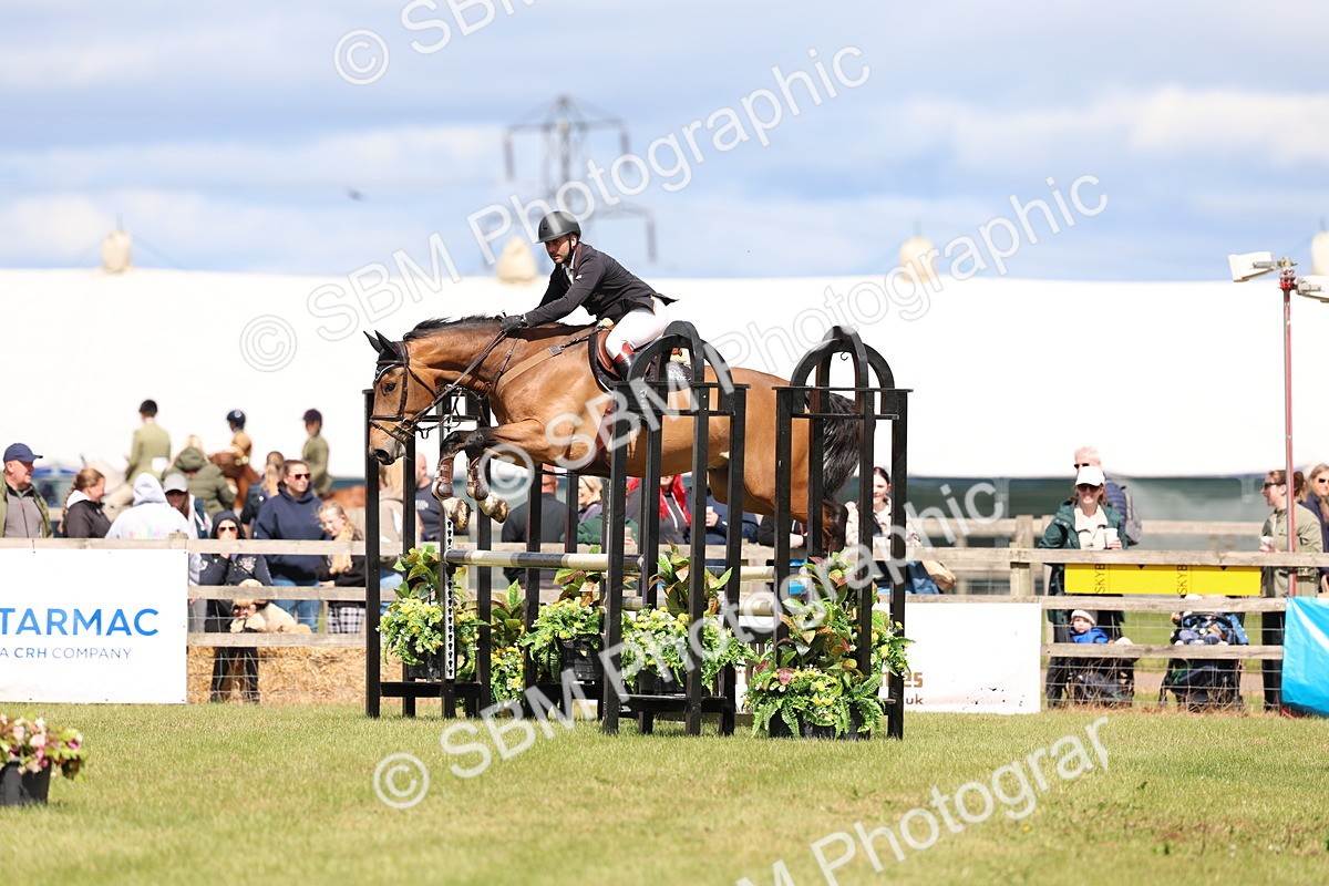 SBM_13622 - Class 206 - Senior Newcomers - 1.10m Open