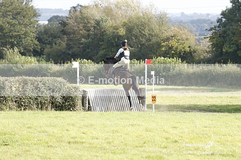  WWHT 171021 3186 - Intermediate (0.90m)  17/10/21