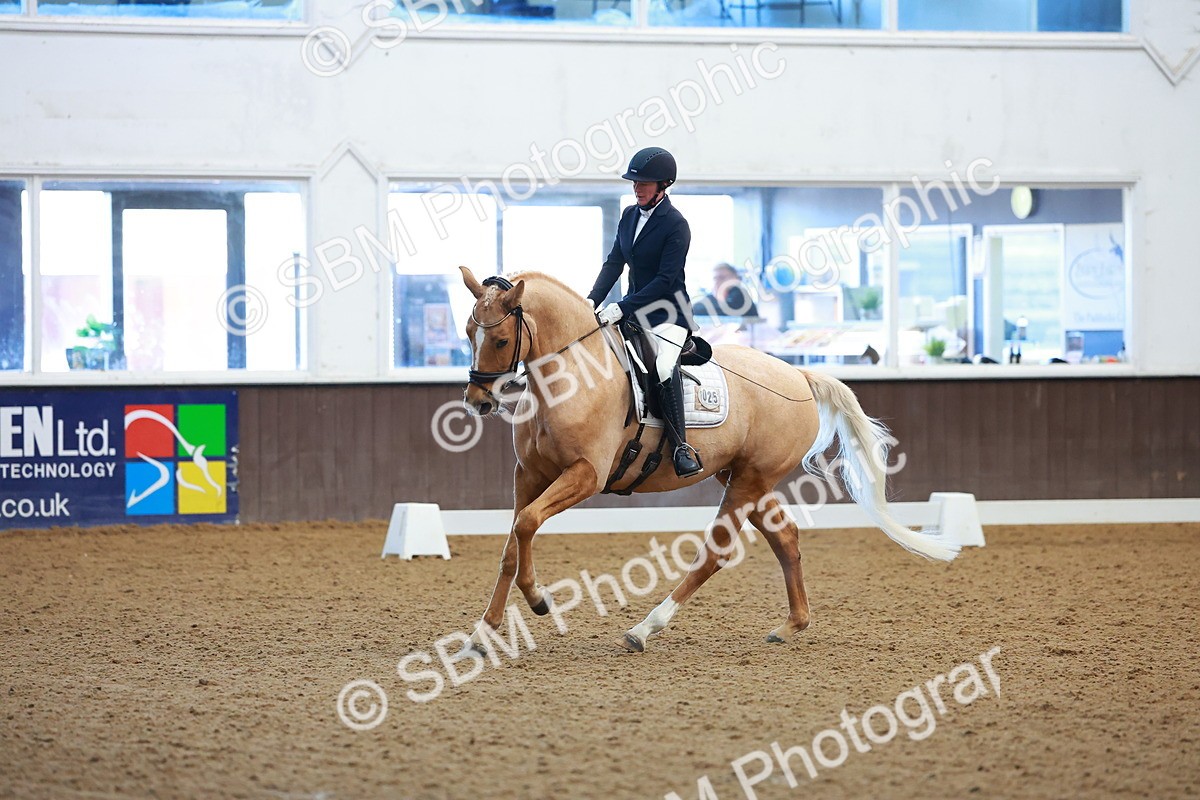 SBM_001169 - Class 18-15-16-22 - Elementary 5 Novice 5-Novice 6