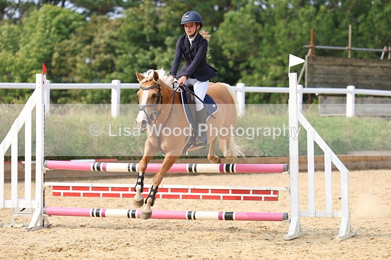 3E7A2988 - Class 12: Junior 80cm