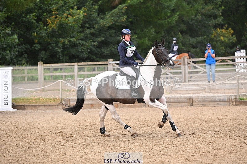 250802A-102341-00528 - B-064-Kathryn.Board-LANGALLER.BLUE.MOON