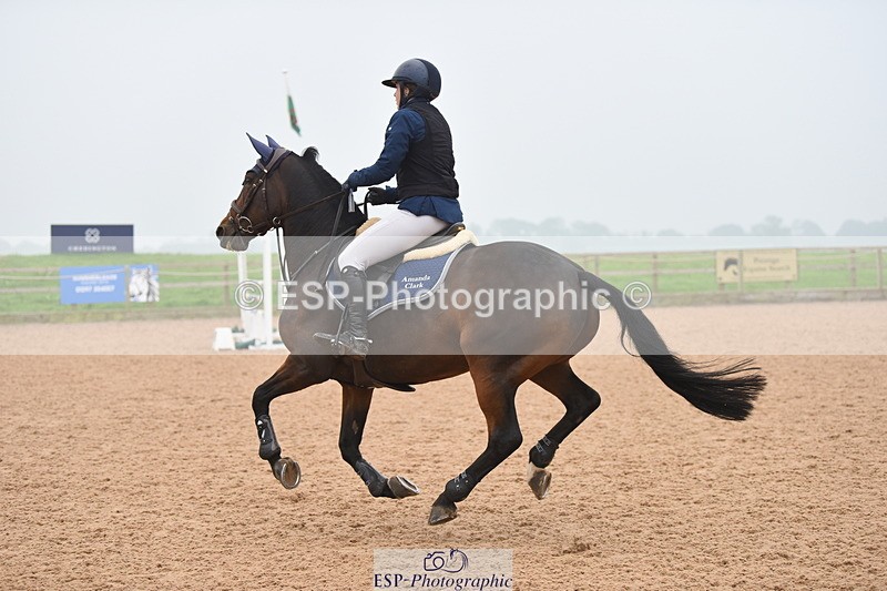 230916A-170616-05758 - Cls 19 Snr 1.10m Derby