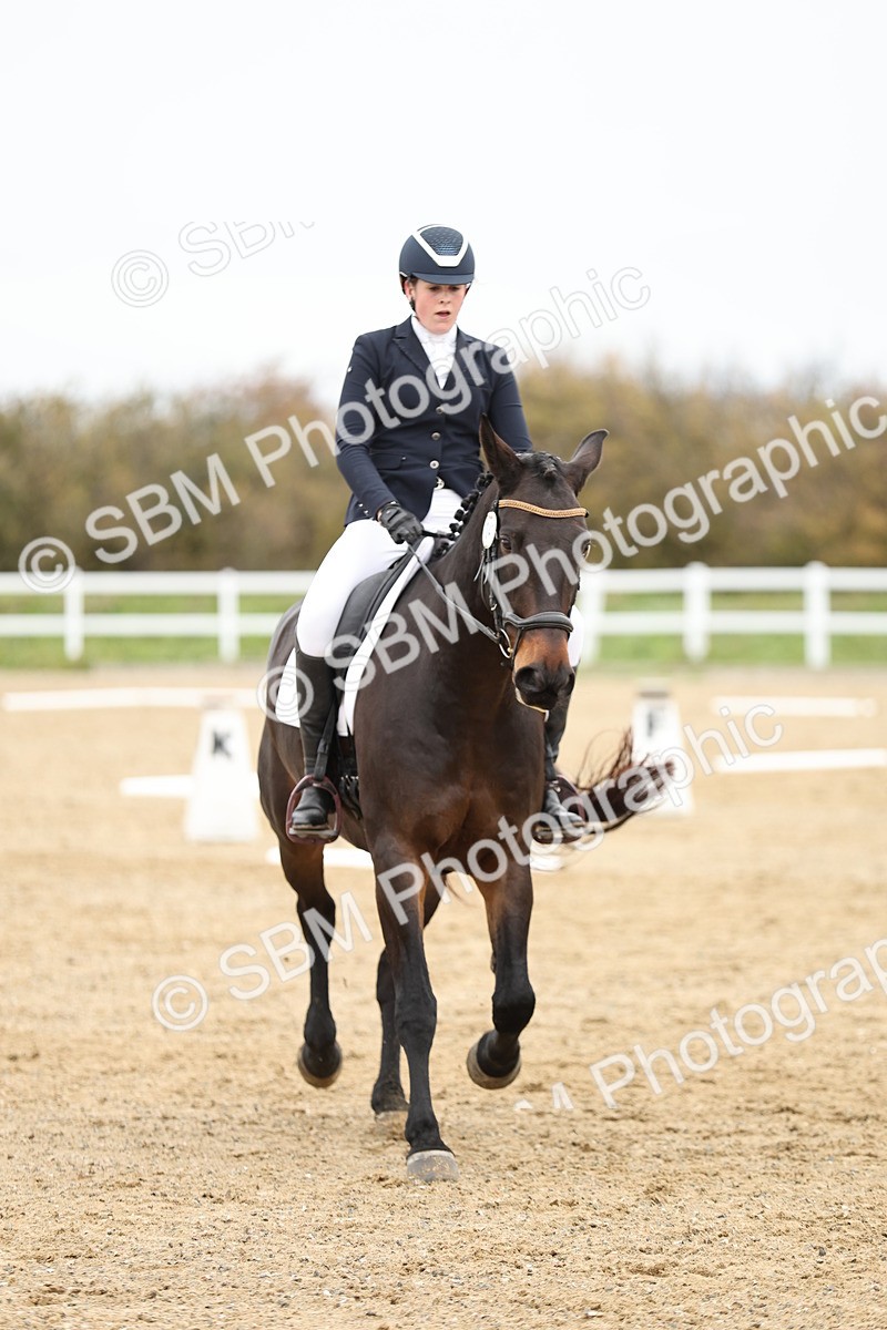 SBM_002978 - Class 8 - Novice 1