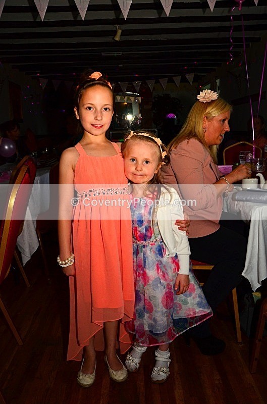 POP_2879 - Poppy Louise