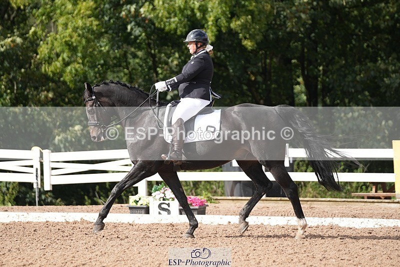 250907-155406-09693 - 057-Joanna.JohnsRockoko