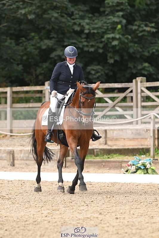 250719A-105316-04088 - 134-Carly.Moore-Taylors.Park.De'.Debutant