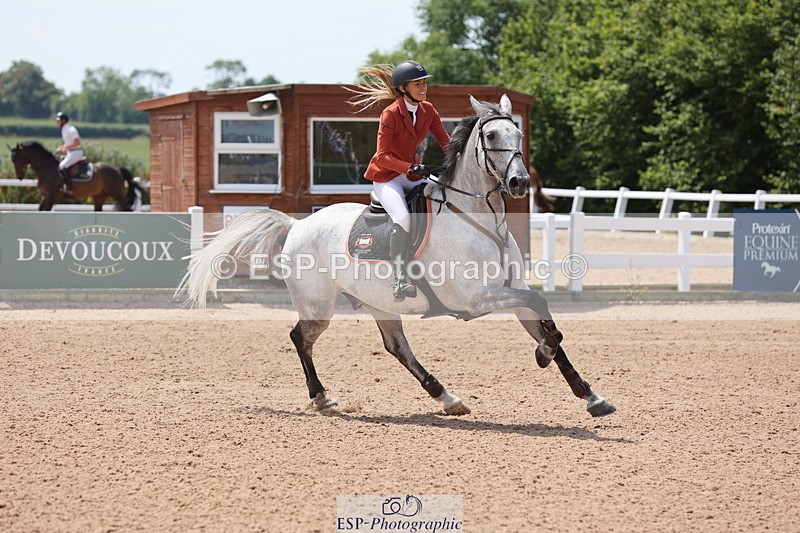 240718A-125259-05290 - Cls 9, 1 Star Bronze Tour 1.10m