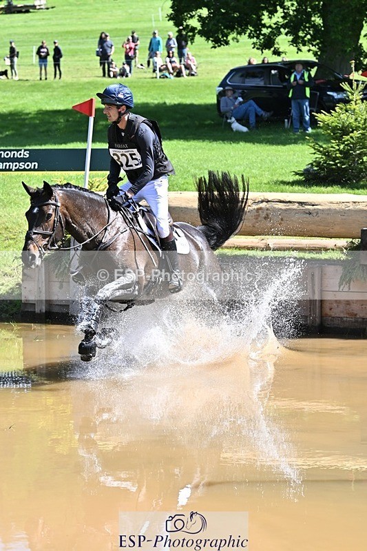 240525-110205-12186 - 325-MIDNIGHT_ENDEAVOUR-Tom_Jackson