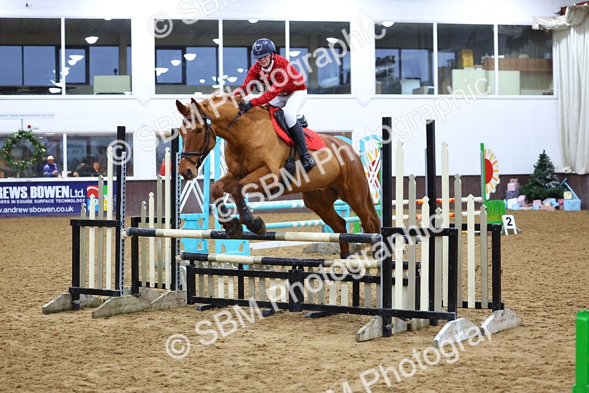 SBM_002735 - Class 6 - Holly & Ivy Stakes - 90cm