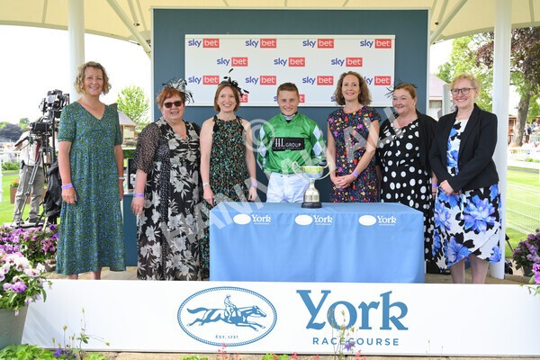 yr12062021r3-37 - Race 3 3.05pm Sky Bet Race to the Ebor Grand Cup