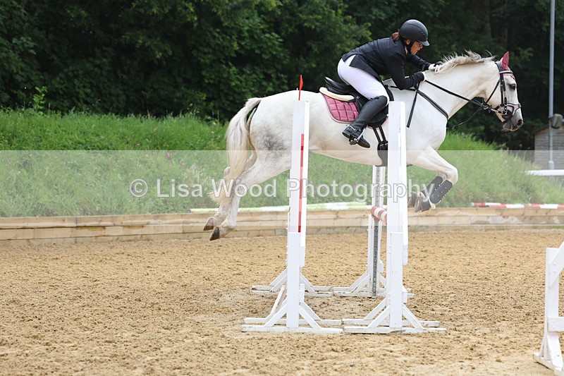 3E7A5552 - Class 4: Senior British Novice/90cm open