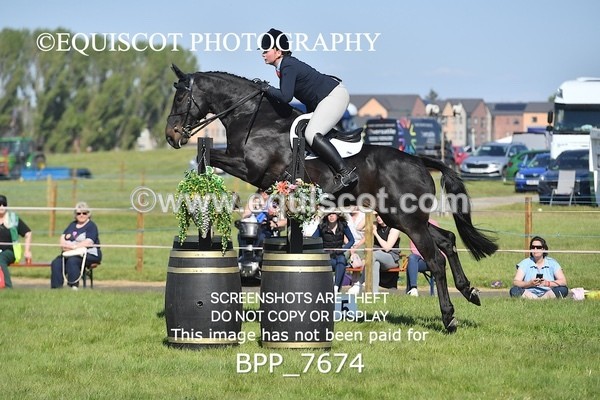 BPP_7674 - CLASS 6 Nisbets FreFrom The Farm & Andrew Dodds Autocare & Hugh O'Neill & Sons 1m Amateur Champ